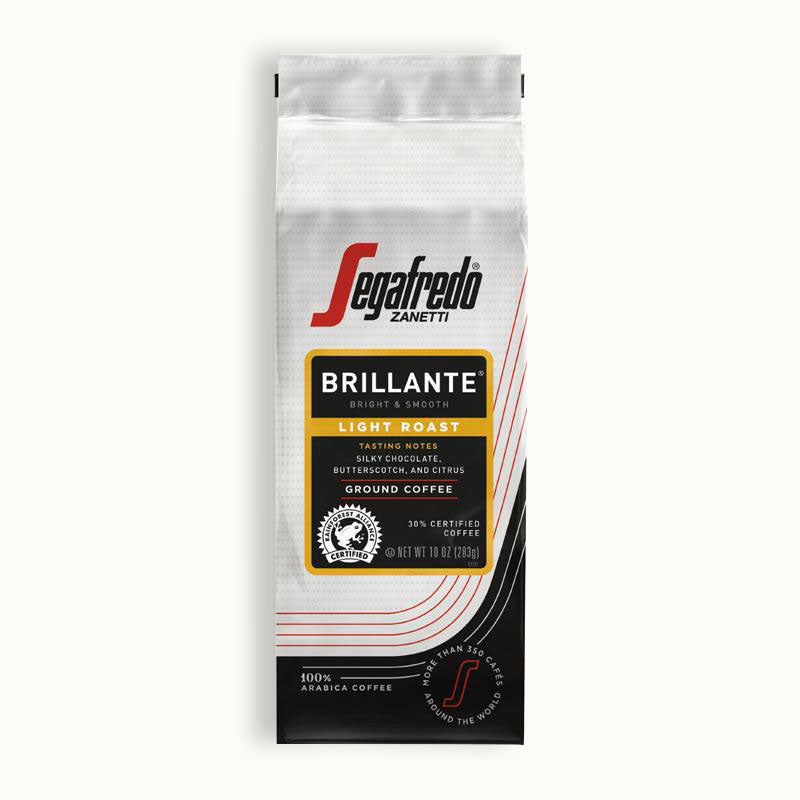 Segafredo Zanetti® Coffee Brillante Light Roast ground coffee, made from Colombian Arabicas with tasting notes and certifications on its white and black packaging. Ideal for brewing Segafredo cold brew at home.